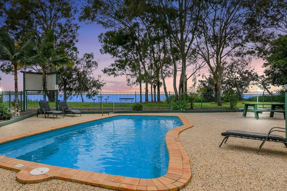 Photo of Outdoor in Traviston