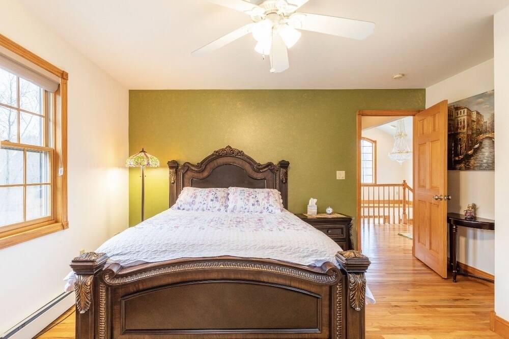 Photo of Bedroom in Monroe
