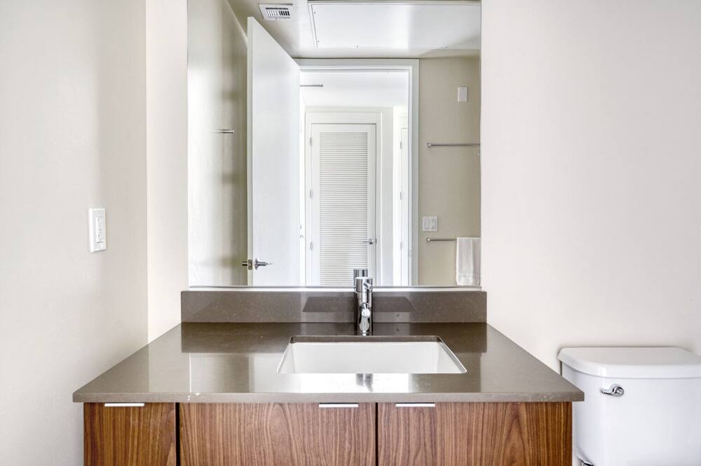 Photo of Bathroom in The Villas