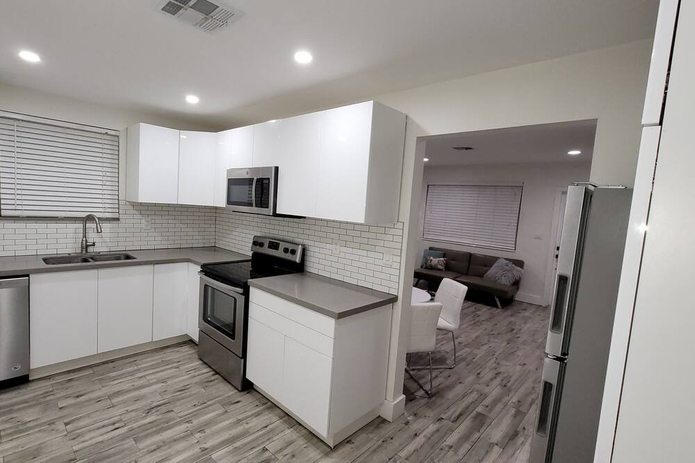 Photo of Kitchen in Biscayne Park
