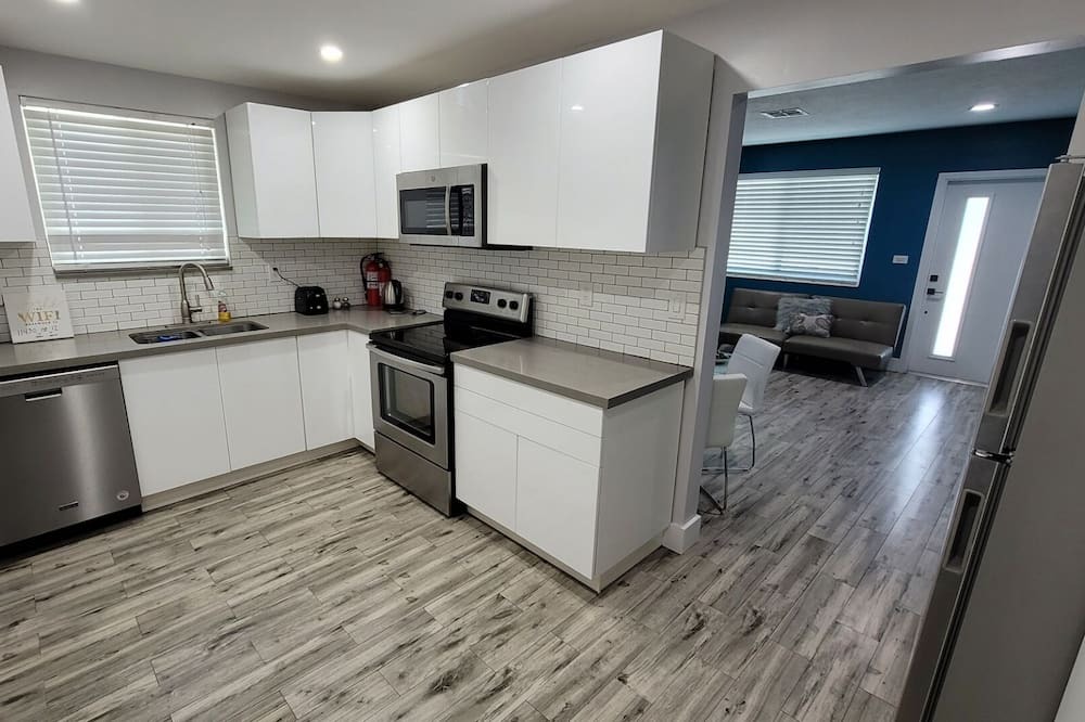 Photo of Kitchen in Biscayne Park
