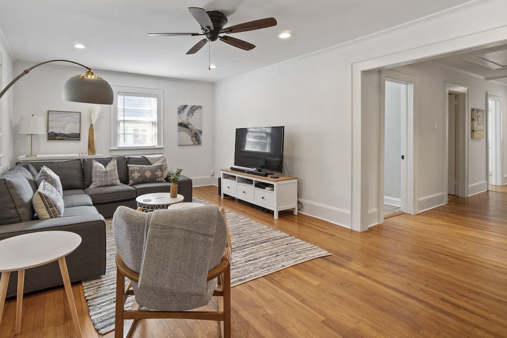 Photo of Livingroom in Plaza Midwood