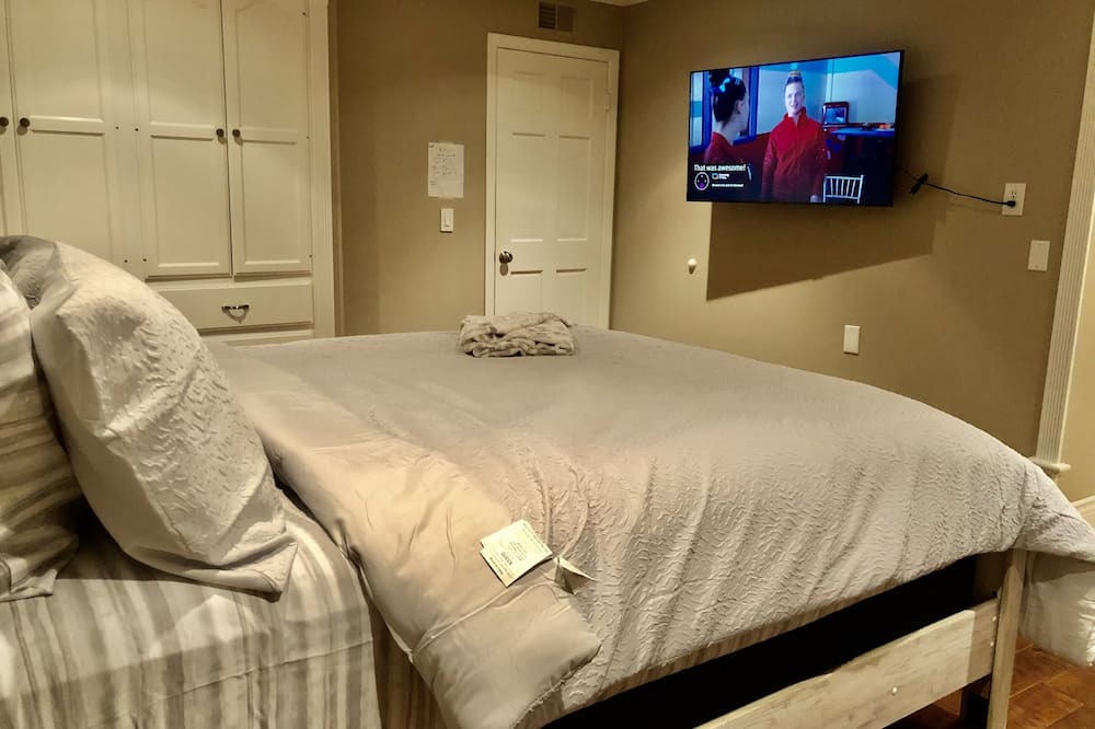 Photo of Bedroom in Huntington Beach