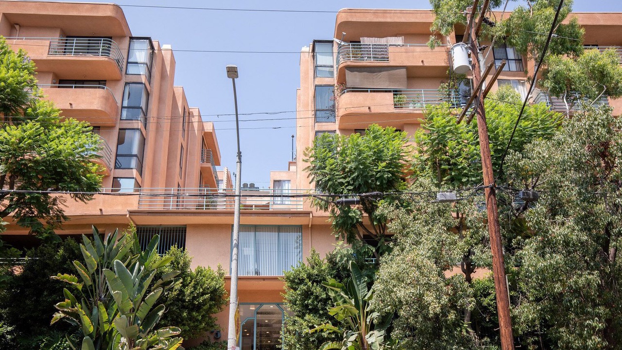 Photo of Outdoor in Hollywood Hills West