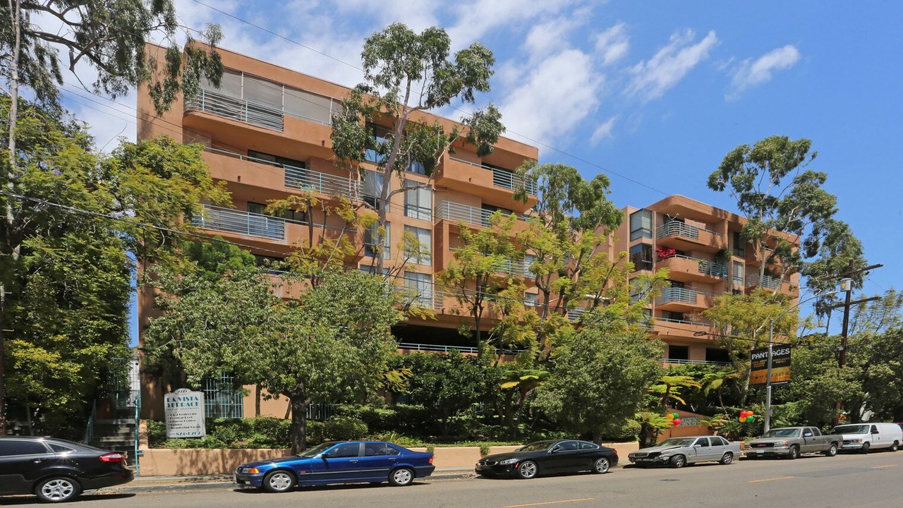 Photo of Outdoor in Hollywood Hills West
