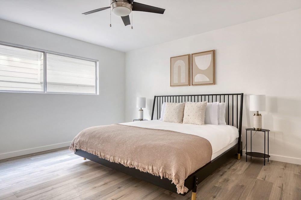 Photo of Bedroom in Valley Village