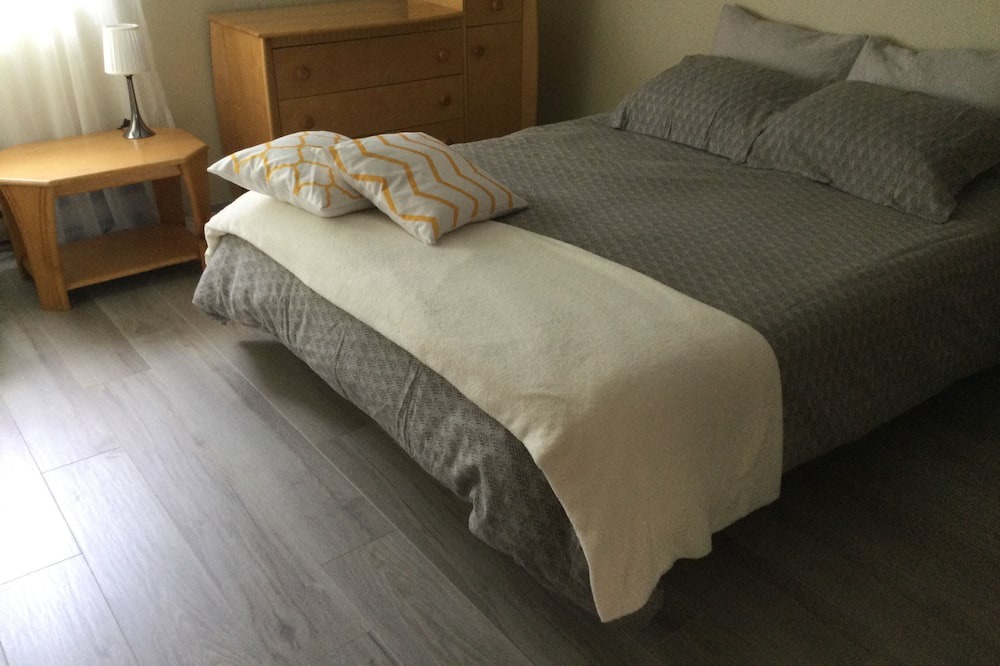 Photo of Bedroom in L'Anse-Saint-Jean