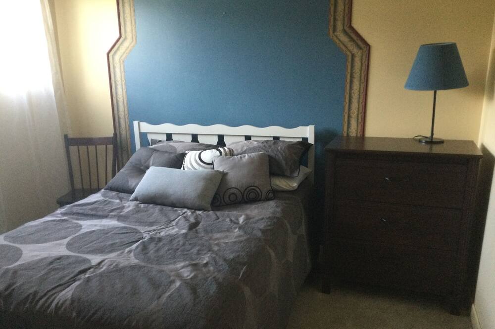 Photo of Bedroom in L'Anse-Saint-Jean