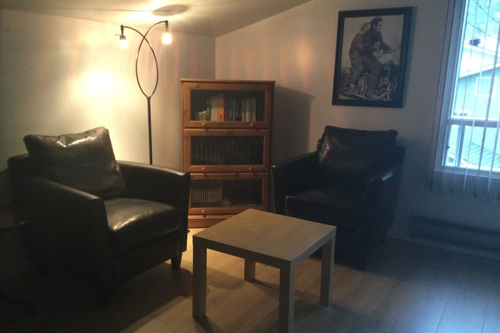 Photo of Livingroom in L'Anse-Saint-Jean