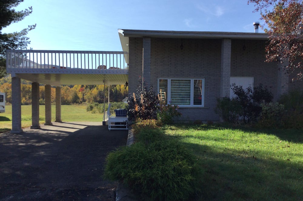 Photo of Outdoor in L'Anse-Saint-Jean