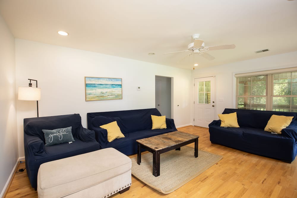 Photo of Livingroom in Columbiana