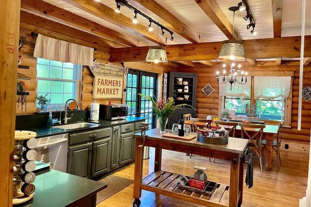 Photo of Kitchen in Jupiter Farms