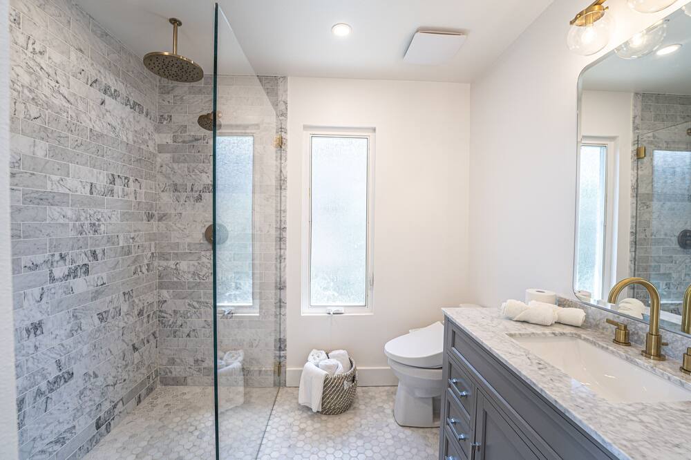 Photo of Bathroom in Costa Mesa