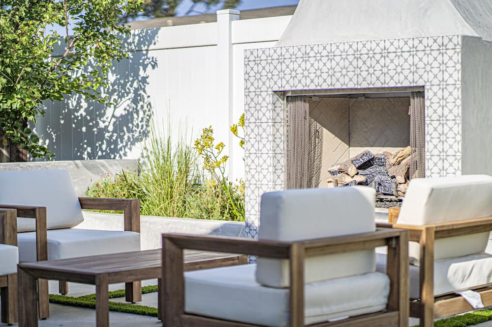 Photo of Patio Balcony in Costa Mesa