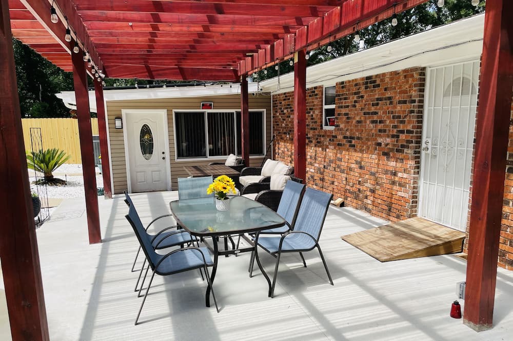 Photo of Outdoor in Bellview