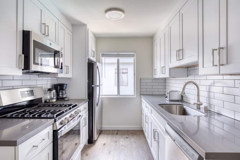 Photo of Kitchen in Valley Village