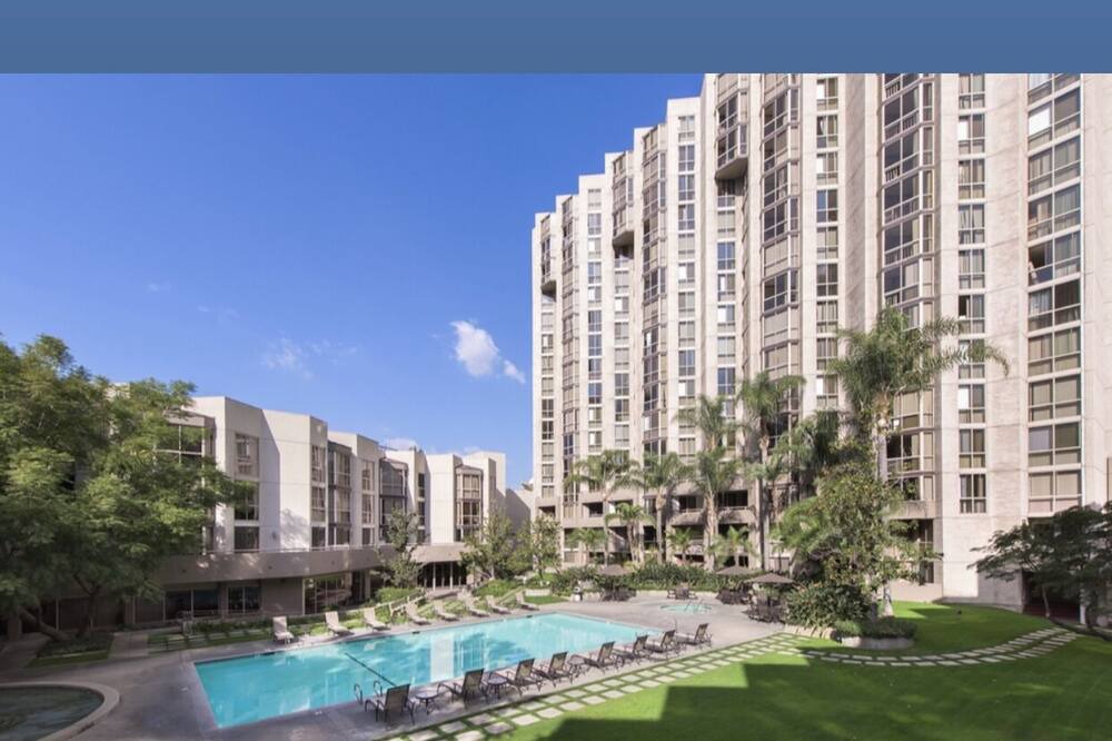 Photo of Outdoor in City West