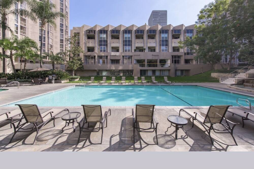 Photo of Outdoor in City West