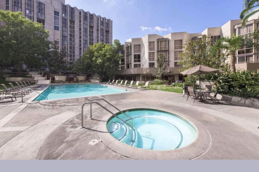 Photo of Outdoor in City West