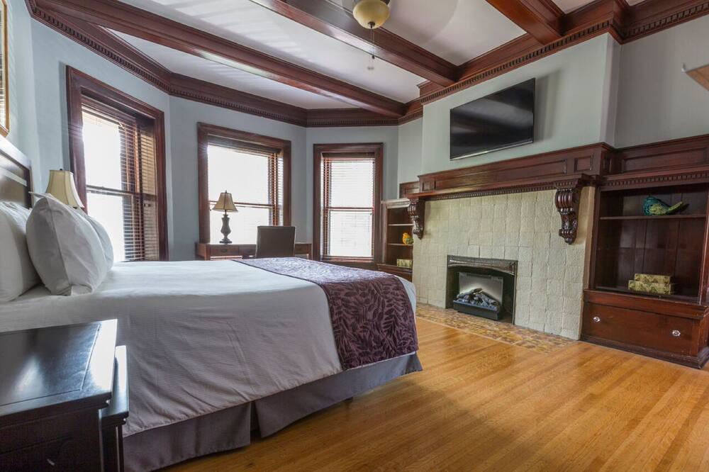Photo of Bedroom in East Avenue