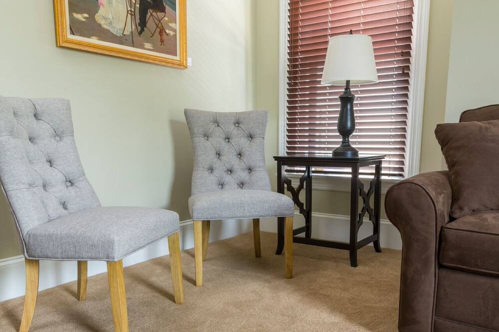 Photo of Bedroom in East Avenue