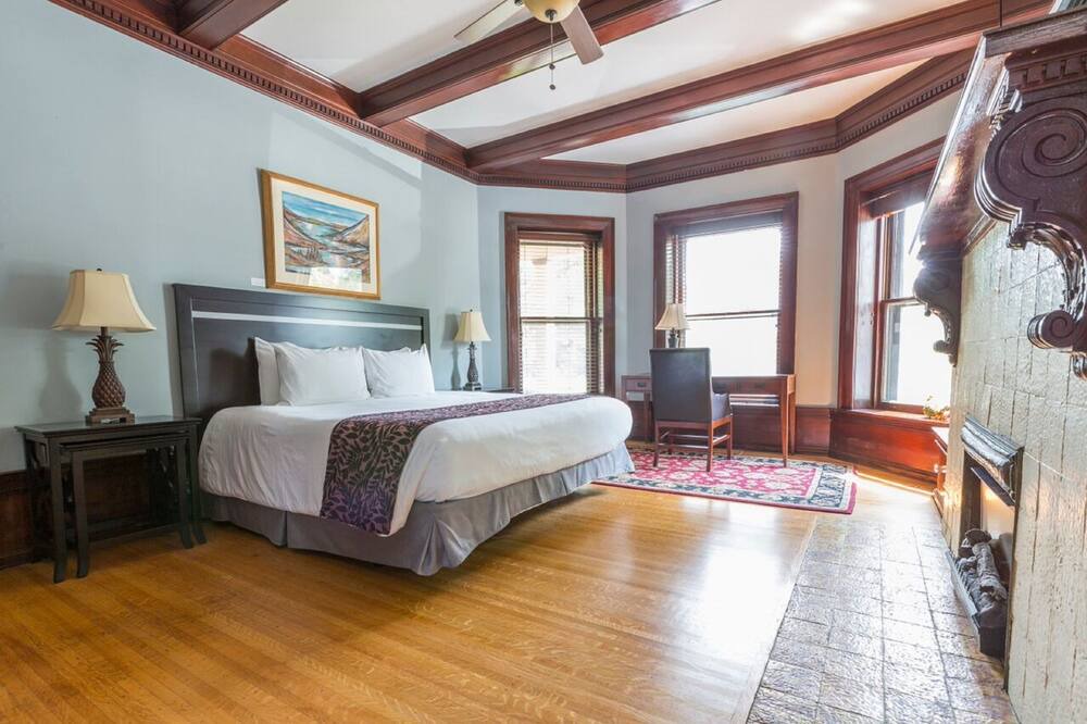Photo of Bedroom in East Avenue