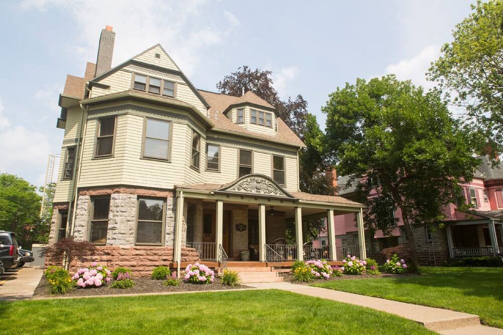 Photo of Outdoor in East Avenue