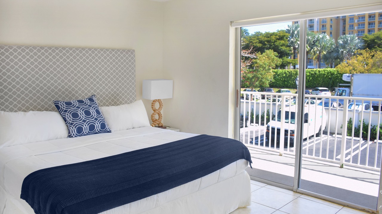 Photo of Bedroom in Key Biscayne
