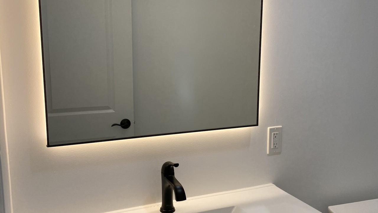 Photo of Bathroom in Mar Vista
