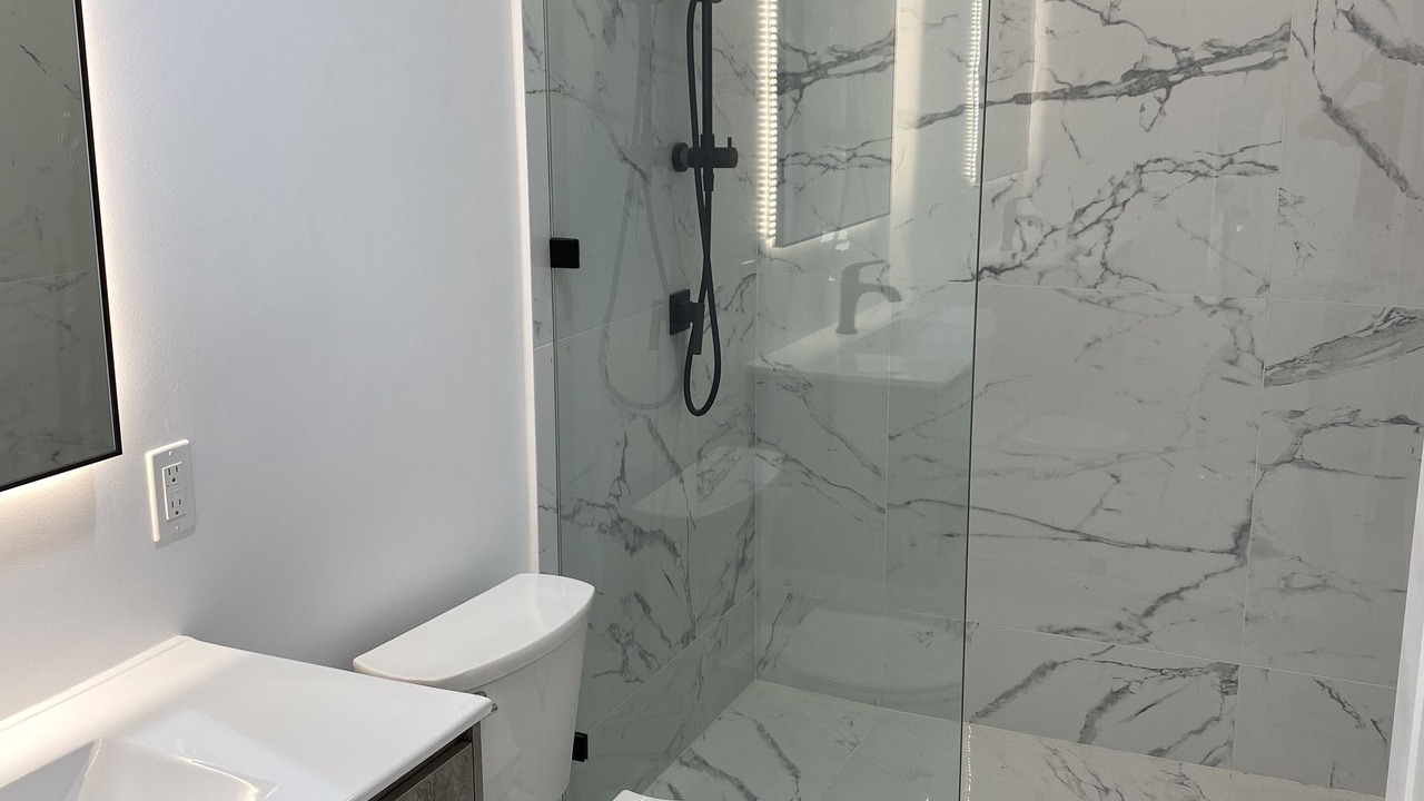 Photo of Bathroom in Mar Vista