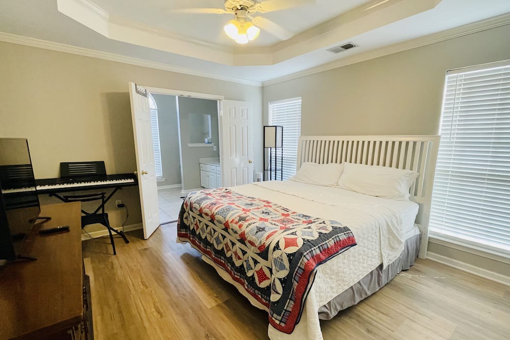Photo of Bedroom in Pelham