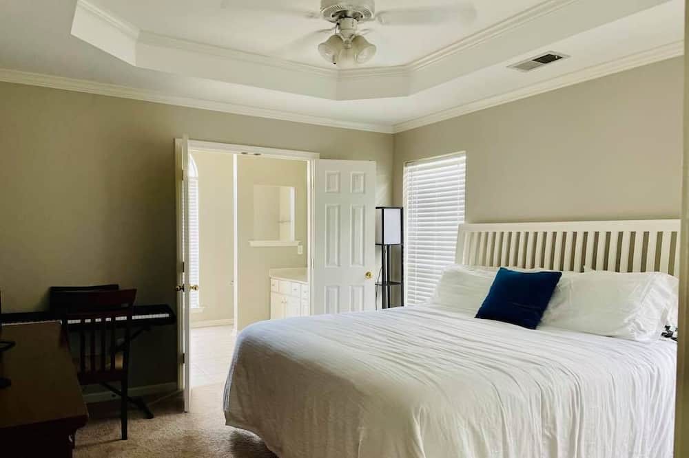 Photo of Bedroom in Pelham