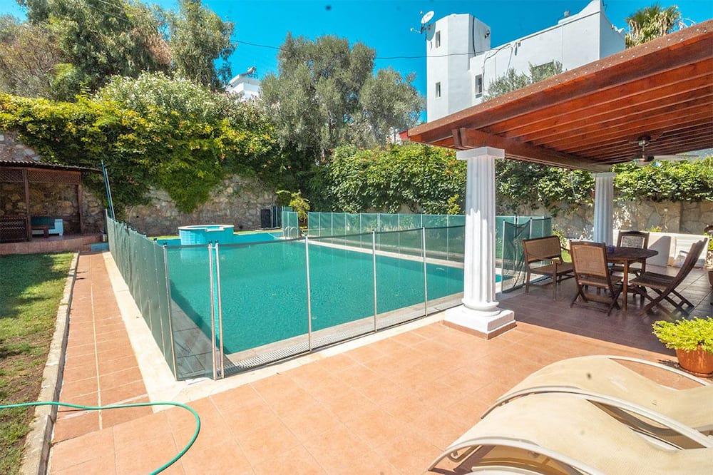 Photo of Outdoor in Torba