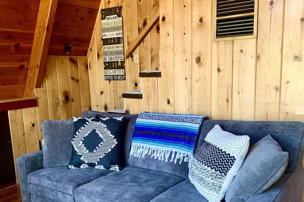 Photo of Livingroom in Arrowbear Lake