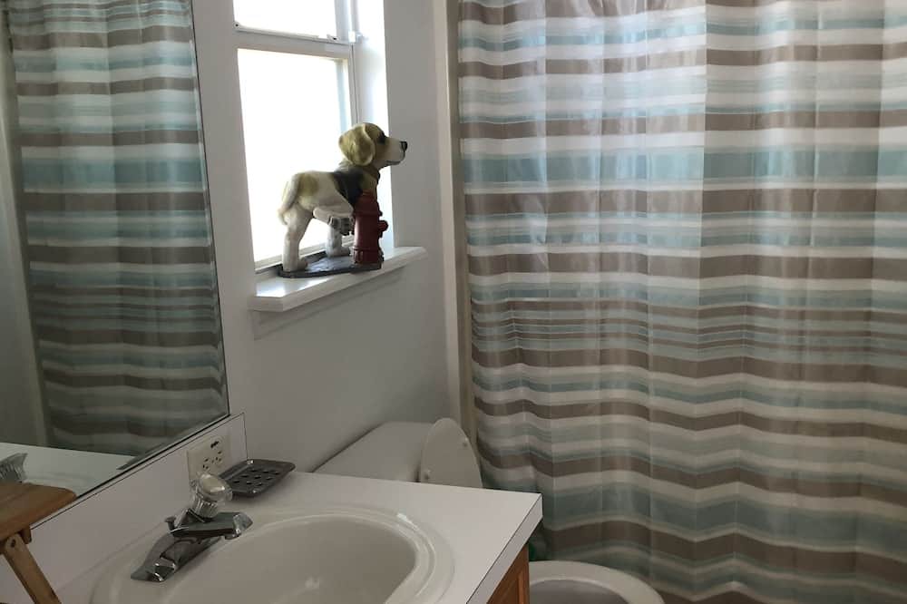 Photo of Bathroom in Clear Creek