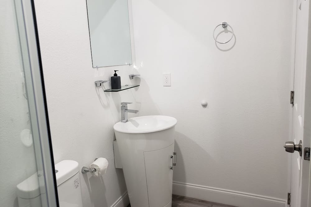 Photo of Bathroom in West Park