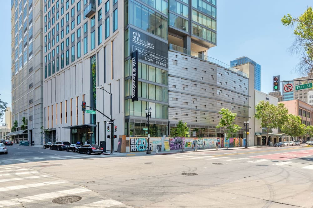 Photo of Others in Downtown Oakland