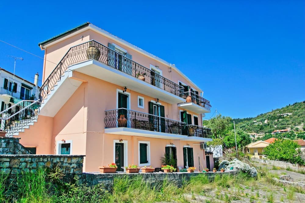 Photo of Outdoor in Gaios