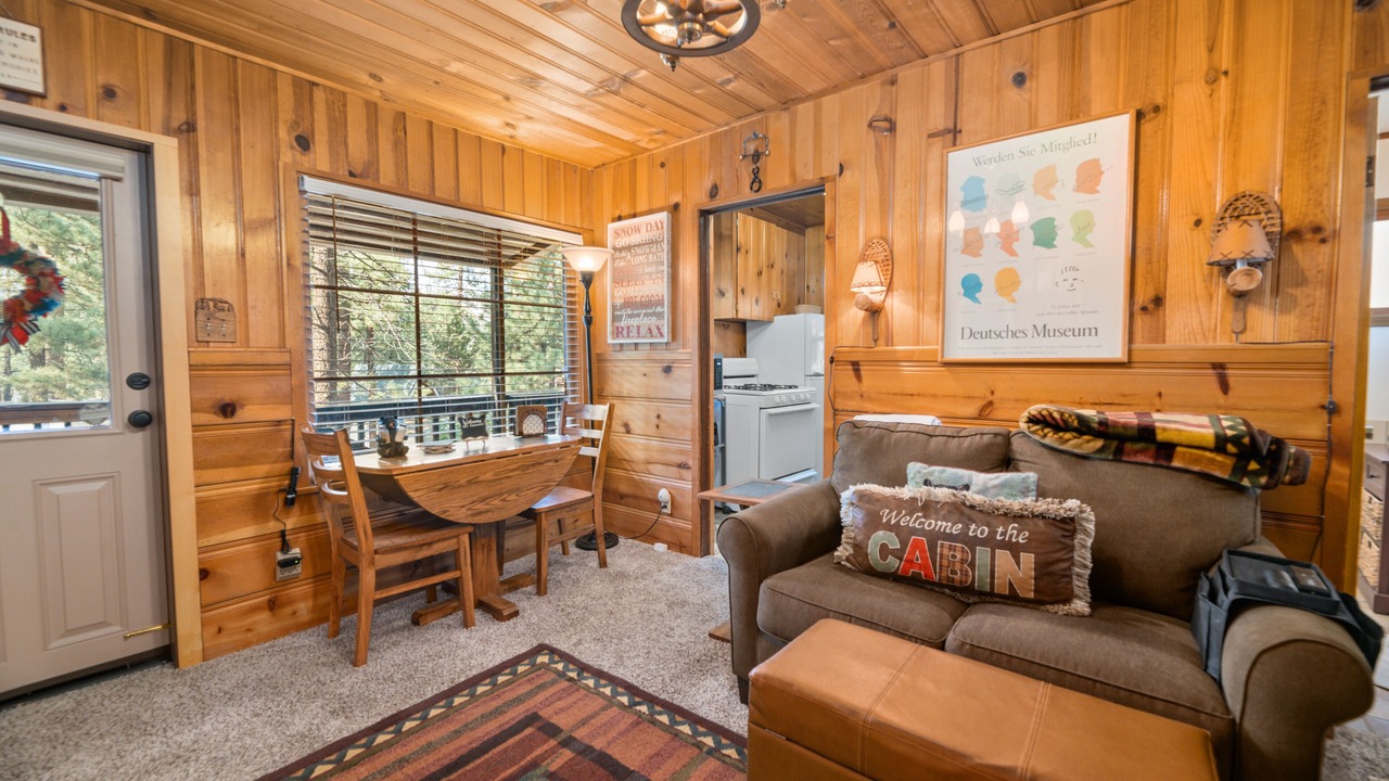 Photo of Livingroom in Big Bear City