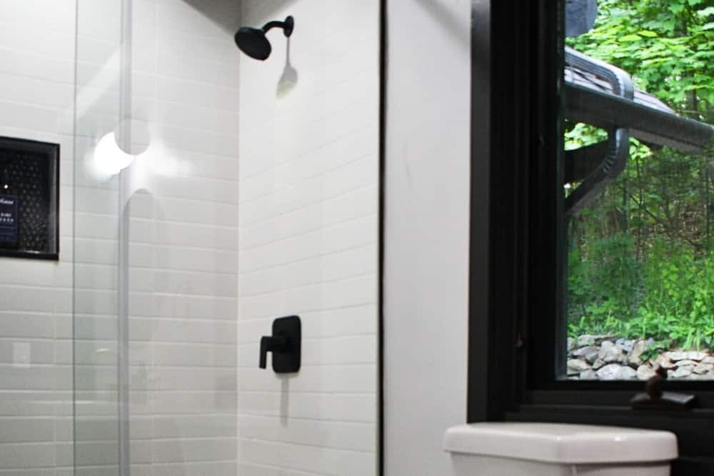Photo of Bathroom in Hewitt