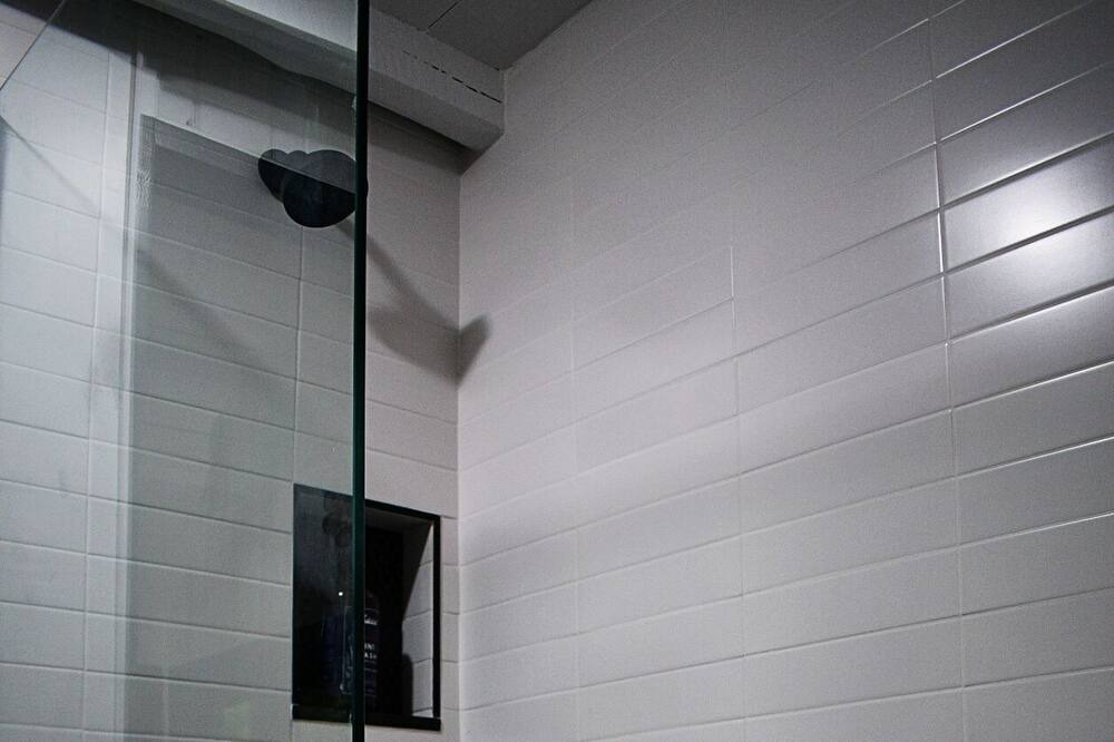 Photo of Bathroom in Hewitt