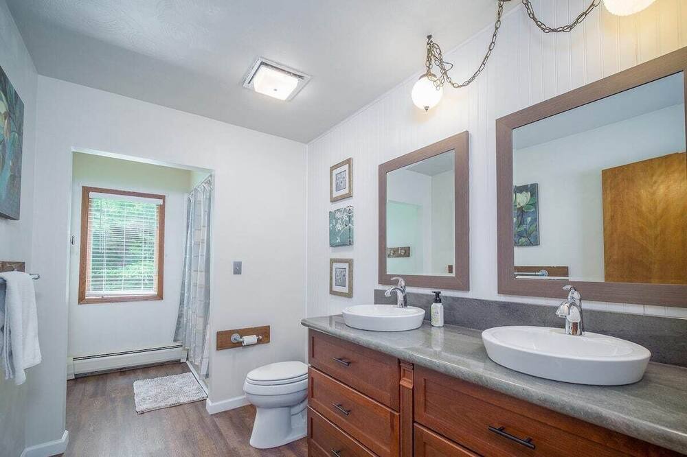 Photo of Bathroom in Findley Lake