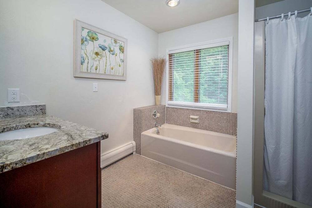 Photo of Bathroom in Findley Lake