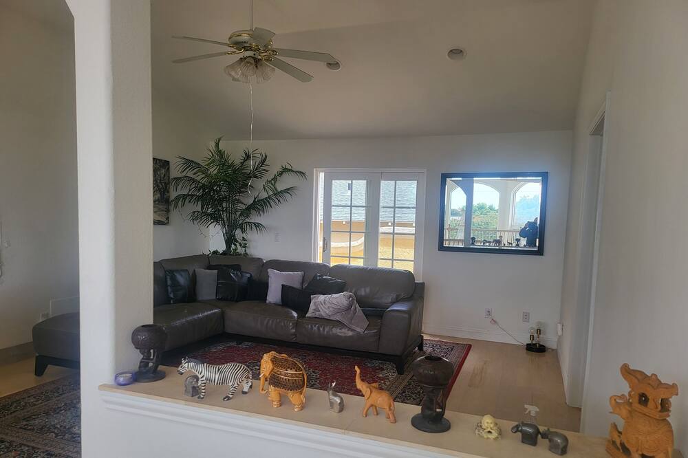 Photo of Livingroom in Olde Carlsbad