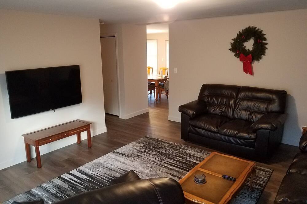 Photo of Livingroom in West Seneca