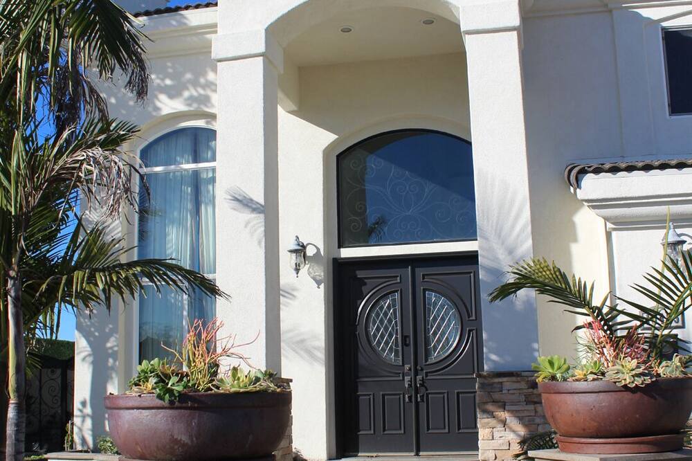Photo of Outdoor in Fountain Valley