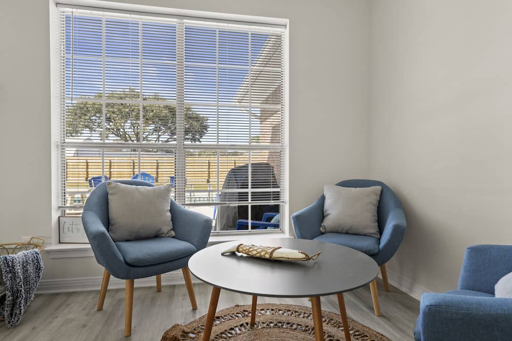 Photo of Livingroom in Myrtle Grove