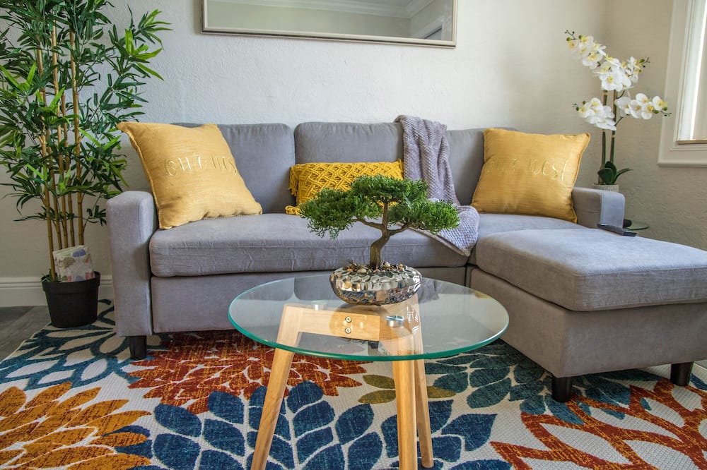 Photo of Livingroom in West Park