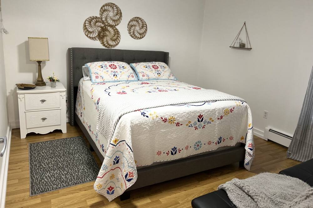 Photo of Bedroom in Monroe