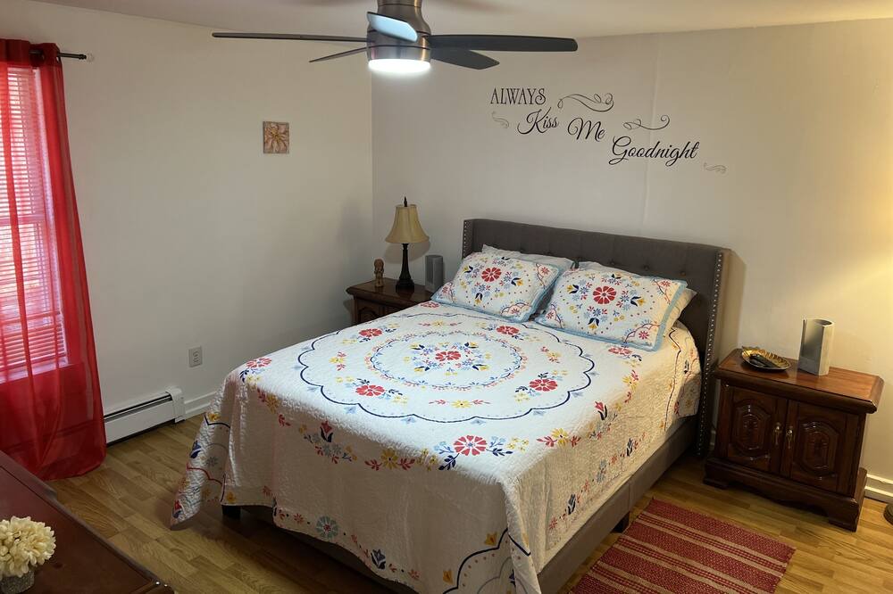 Photo of Bedroom in Monroe